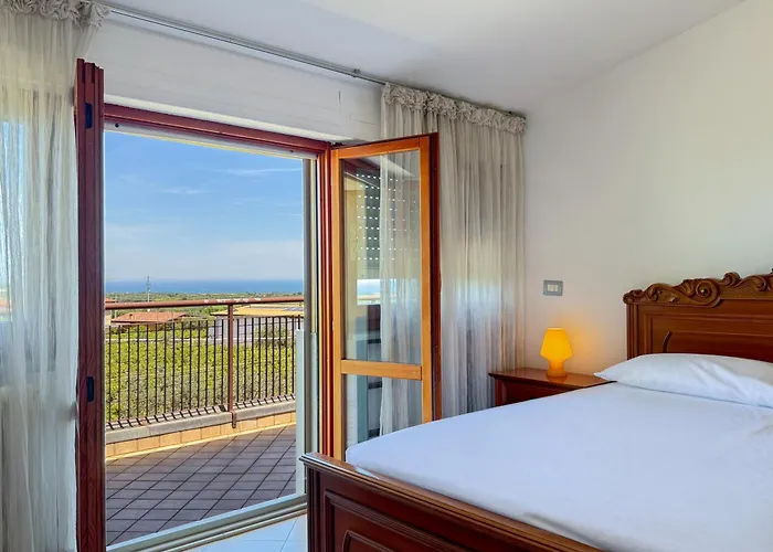 Dall'alba Al Tramonto Tollo